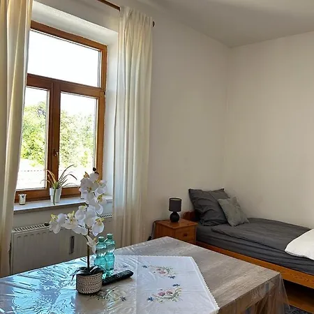 Wunderschoenes Nahe Der Berge *